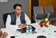 Big Action: MP में विभिन्न नगरीय निकायों के अधिकारियों-कर्मचारियों पर वेतनवृद्धि रोकने, पदावनति एवं पेंशन कटौती के आदेश