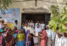 खरगोन में भूमि अधिकारों की मांग कर रहे आदिवासियों के दावों को प्रशासन ने किया खारिज, आदिवासियों का धरना और आंदोलन जारी