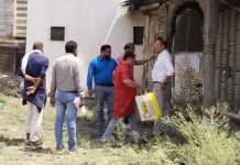 Land Fraud Detected, Administration takes Action : राधाकृष्ण मंदिर पर भू-माफिया का ताला, जांच करने पंहुचे डिप्टी कलेक्टर, श्रृद्धालु बोले समाधान नहीं तो ताला तोड़ करेंगे पूजा-अर्चना!