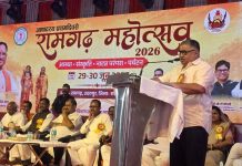 रामगढ़ महोत्सव में रामलीला, कवि सम्मेलन और ‘जटायु मोक्ष’ की प्रस्तुति ने बांधा समां