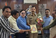महावीर इंटरकॉन्टिनेंटल की स्वास्थ्य सेवाएं सराहनीय बोले SP अमित कुमार, संस्था ने किया SP का सम्मान!